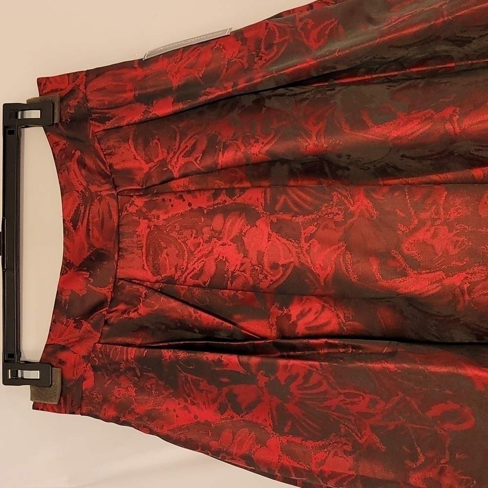 Jessica Howard Women's Black Red Floral Long Skirt - Picture 5 of 15